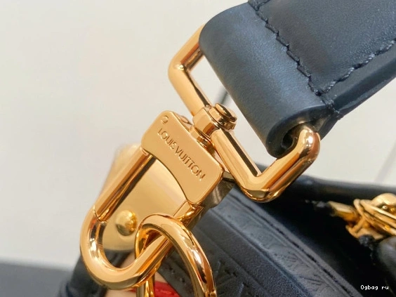 PM-21*14*6CM Trunk VUITTON LOUIS Side 0822